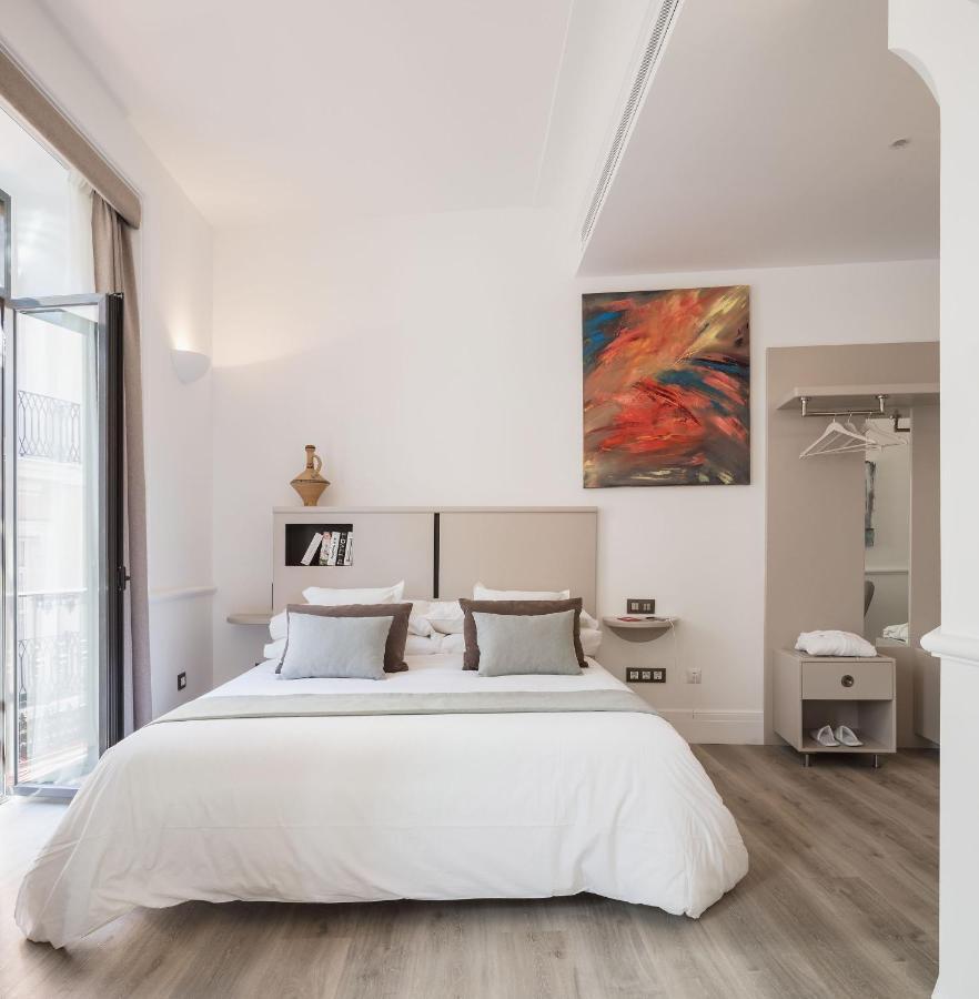 Puerta Catedral Holiday Suites Севілья Екстер'єр фото