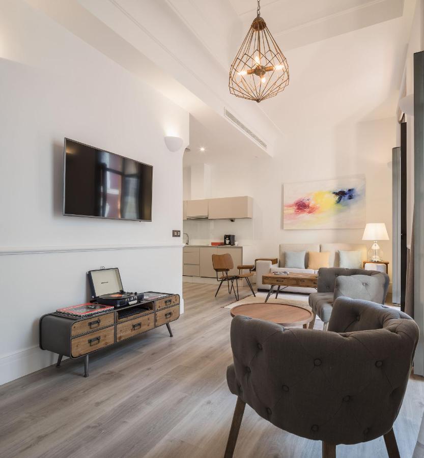 Puerta Catedral Holiday Suites Севілья Екстер'єр фото