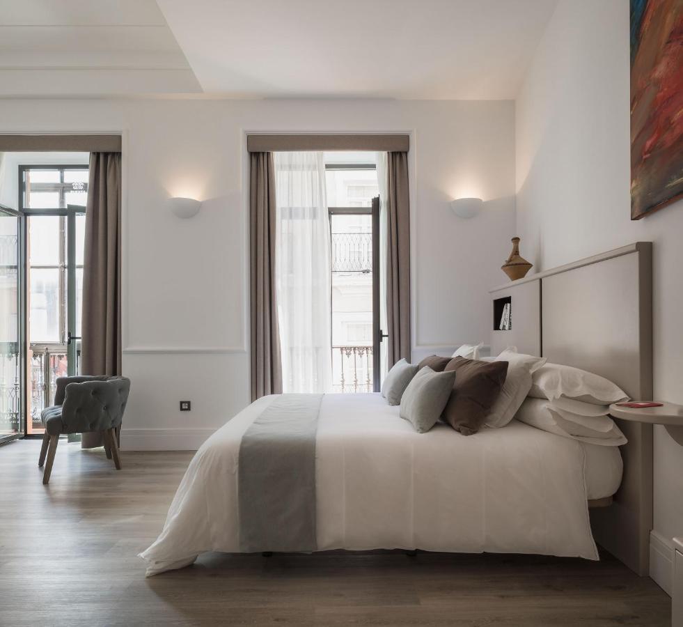 Puerta Catedral Holiday Suites Севілья Екстер'єр фото