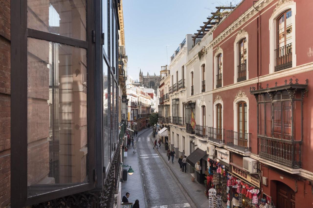 Puerta Catedral Holiday Suites Севілья Екстер'єр фото