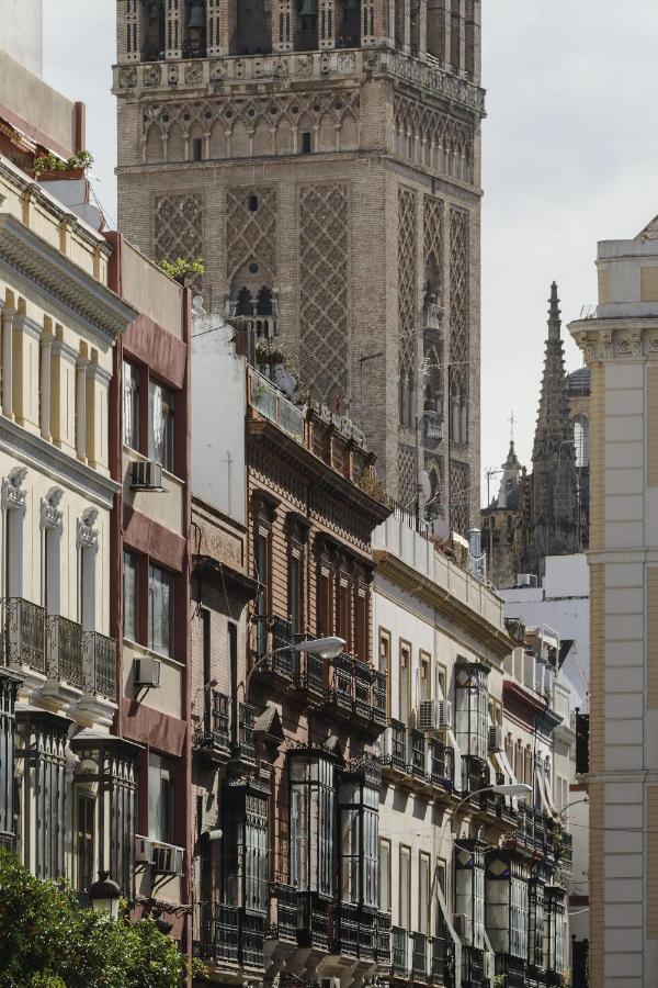 Puerta Catedral Holiday Suites Севілья Екстер'єр фото