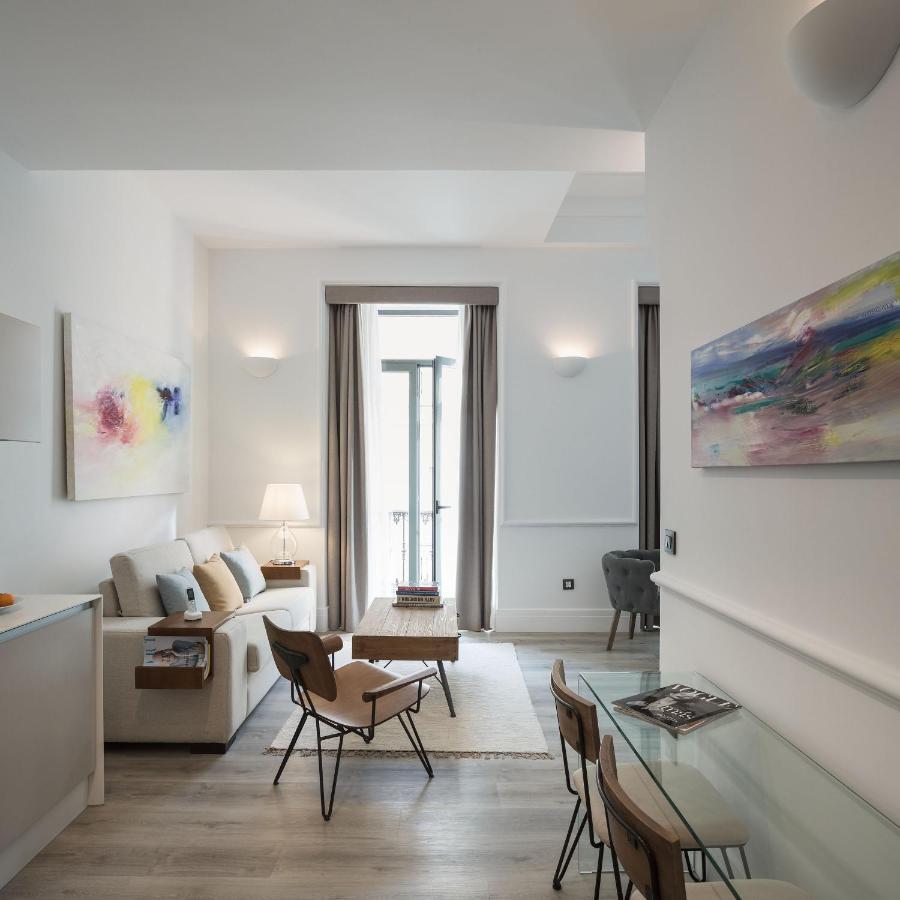 Puerta Catedral Holiday Suites Севілья Екстер'єр фото