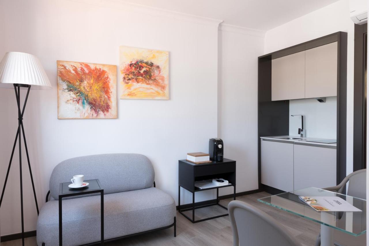 Puerta Catedral Holiday Suites Севілья Екстер'єр фото