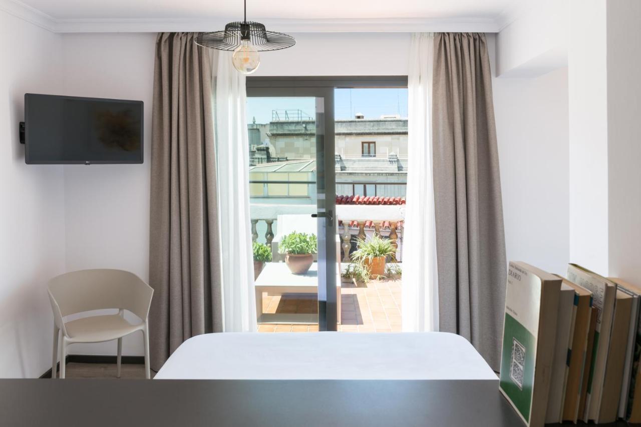 Puerta Catedral Holiday Suites Севілья Екстер'єр фото