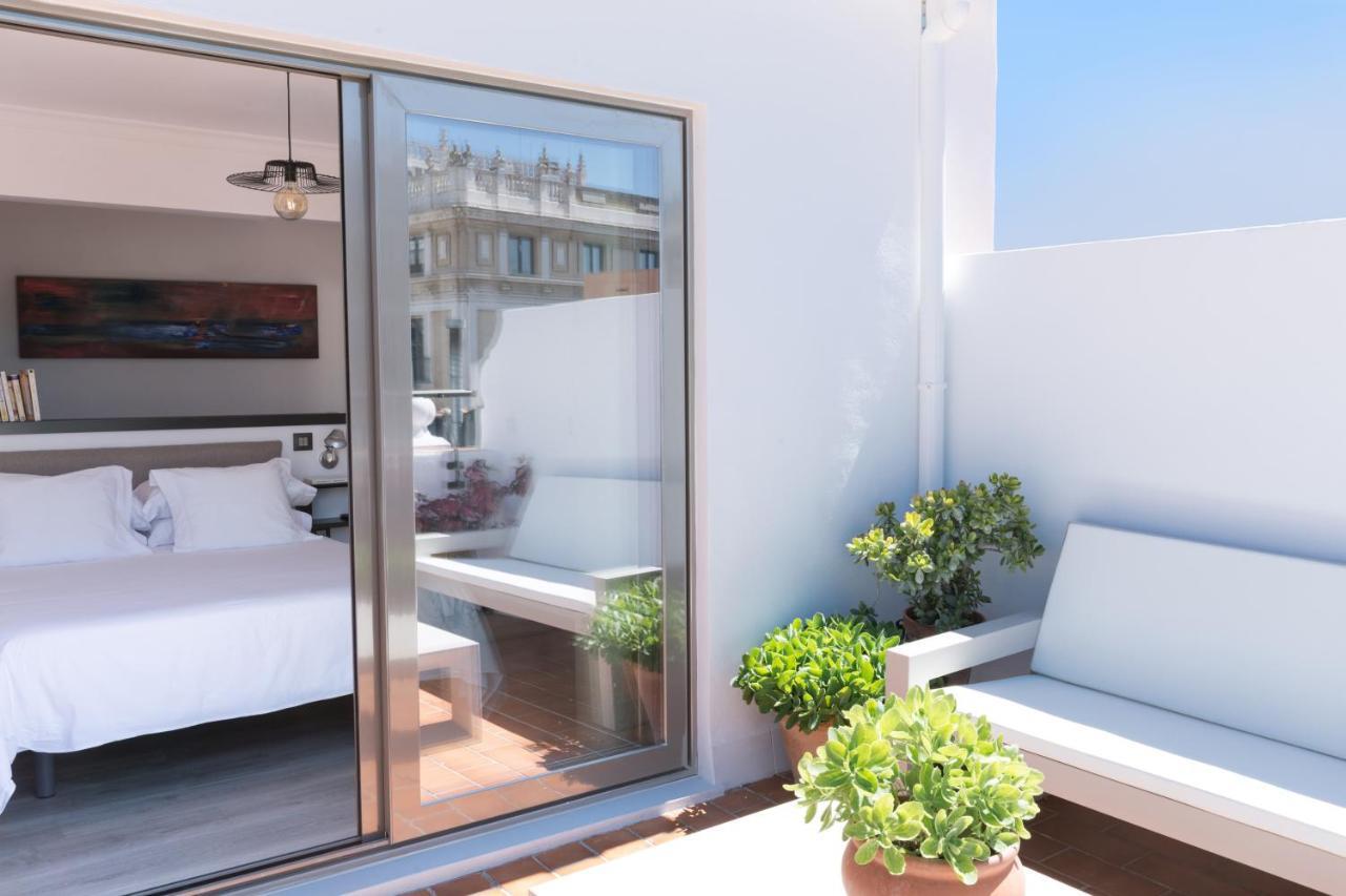 Puerta Catedral Holiday Suites Севілья Екстер'єр фото