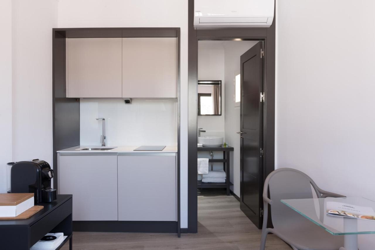 Puerta Catedral Holiday Suites Севілья Екстер'єр фото