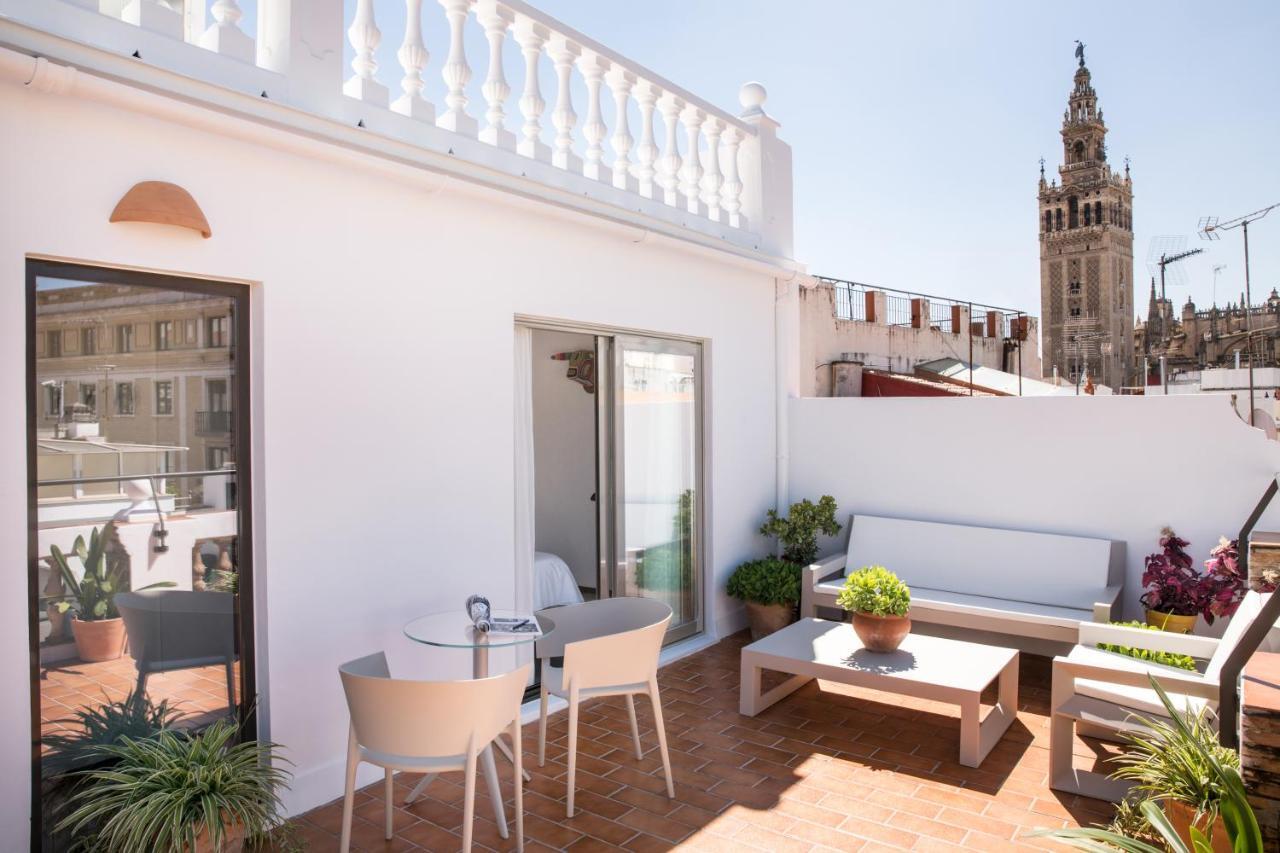 Puerta Catedral Holiday Suites Севілья Екстер'єр фото
